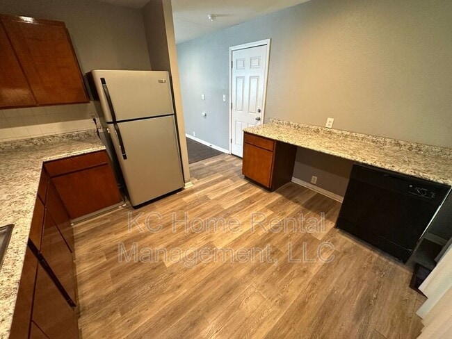 Building Photo - 10742 Blue Ridge Blvd