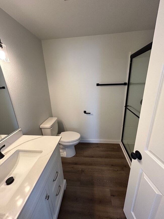Building Photo - Fully Remodeled Five Bedroom House for Rent!