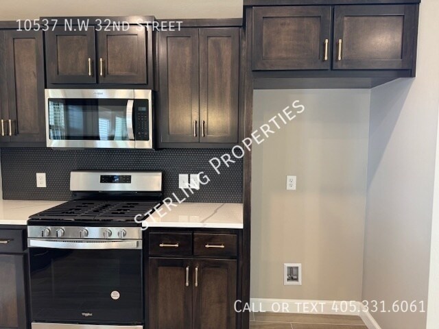 Building Photo - 10537 NW 32nd St