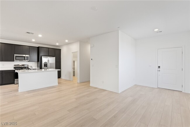 Building Photo - 2502 Vittora Pointe St