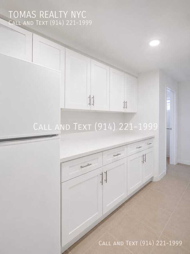 Building Photo - 37 Altonwood Pl