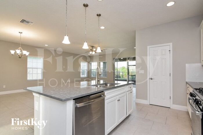 Building Photo - 6132 Colmar Pl