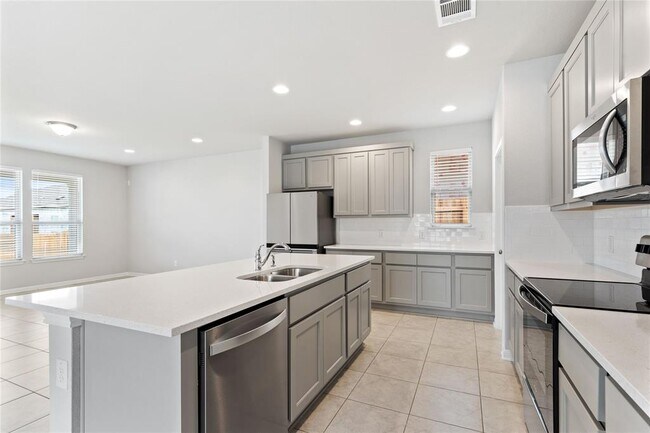 Building Photo - 313 McLintock Rd