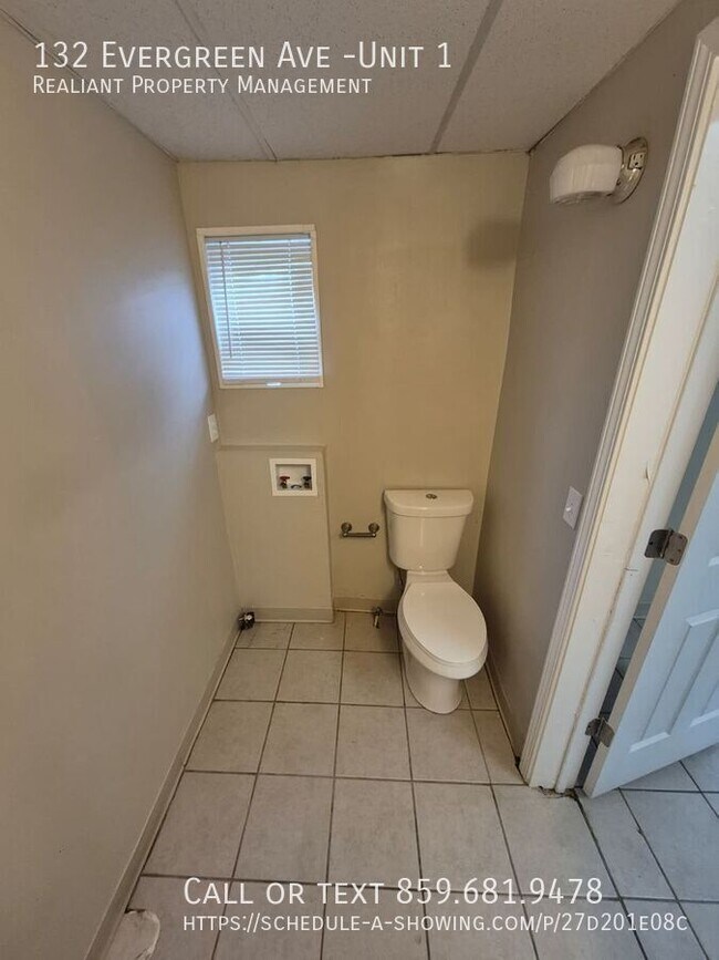 Building Photo - 132 Evergreen Ave