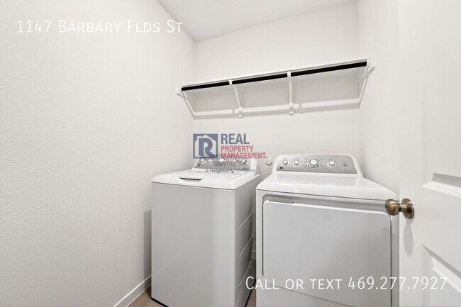 Building Photo - 1147 Barbary Flds St