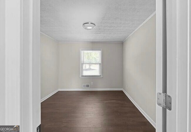 Building Photo - 5245 Stonewall Tell Rd