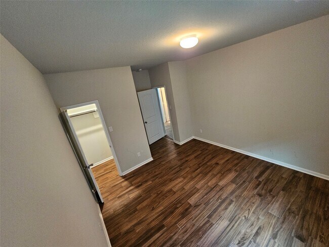 Building Photo - 1608 Groce Ln