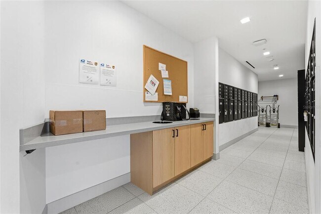 Building Photo - 777 3rd Ave N