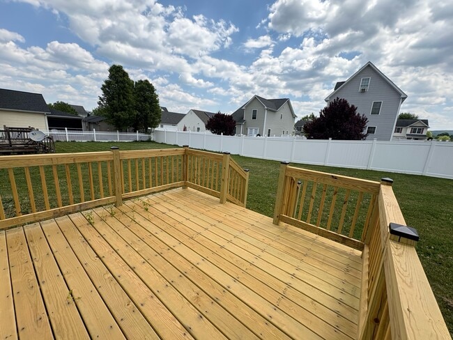 Building Photo - 129 Forever Ct