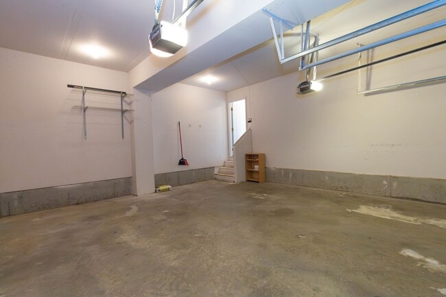 Building Photo - 3 Bed, 2.5 Bath, Single Family Home in Martinsburg, WV