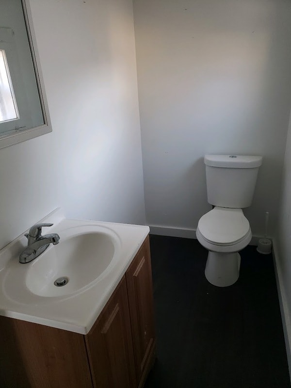 Building Photo - 112 30th Ave N