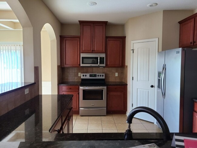 Building Photo - 7327 San Vista Dr