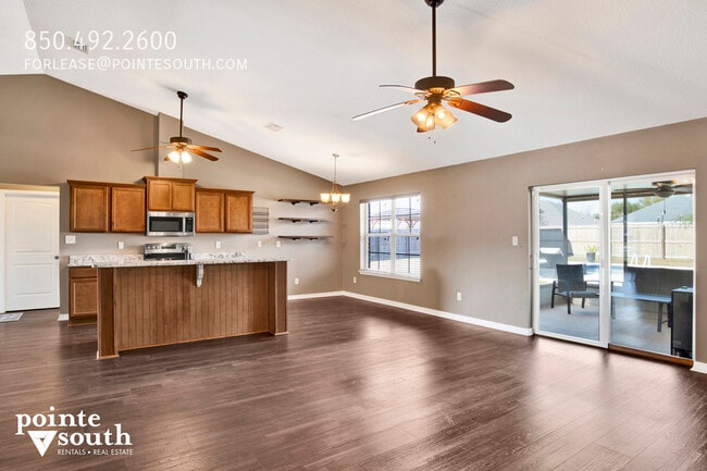 Building Photo - 33633 Field Stone Ln