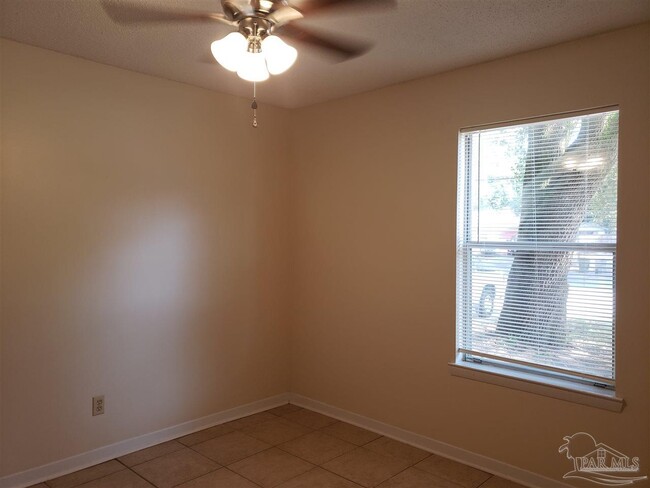 Building Photo - 1363 Jasma Ln
