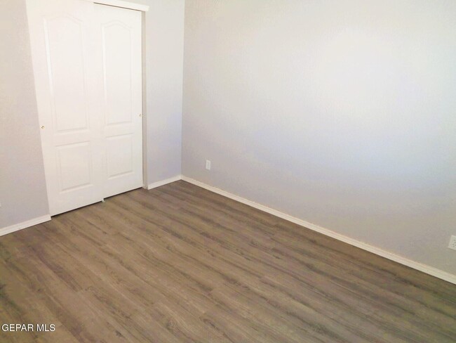 Building Photo - 2853 Time Rock Pl