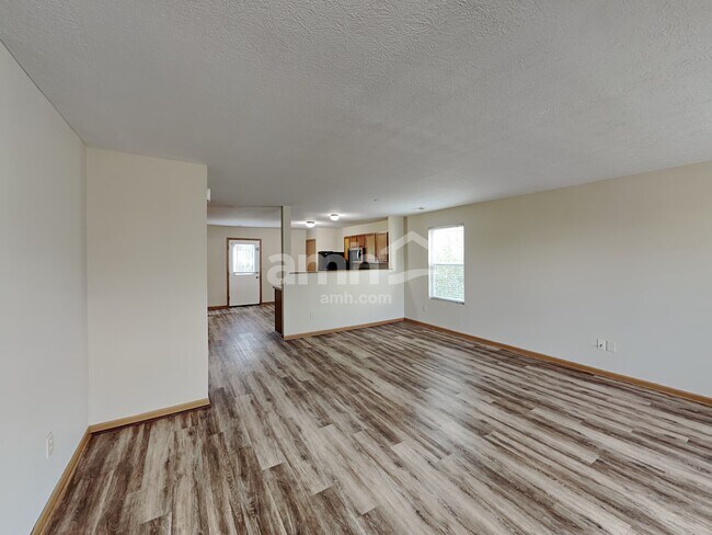 Building Photo - 439 Wellsleyglen Dr