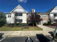 Building Photo - 330 Gallery Dr