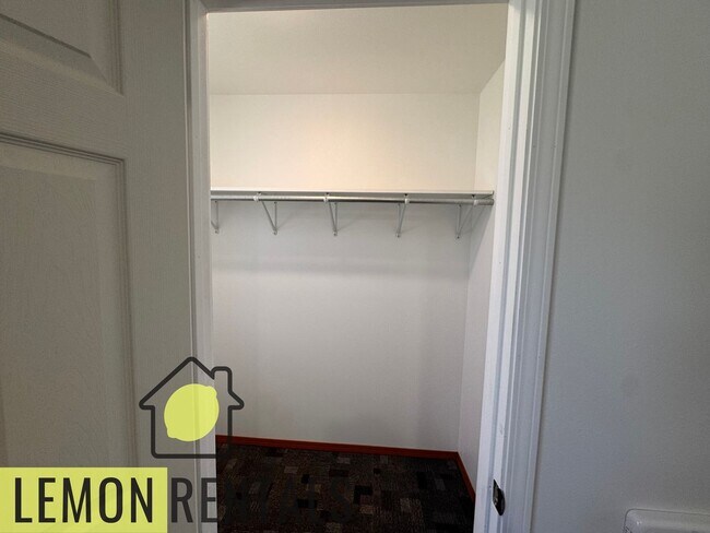 Building Photo - 1512 Landon Ave