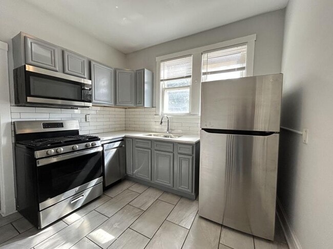 Primary Photo - 1 bedroom in Chicago IL 60639