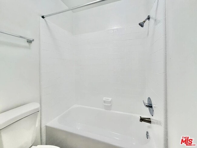 Building Photo - 5805 W 8th St