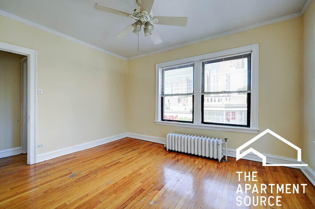 Building Photo - 1154 N Dearborn St