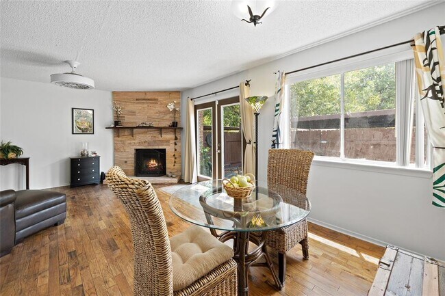 Building Photo - 101 Clearday Dr