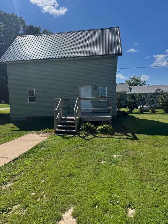 Building Photo - 207 Yetley St