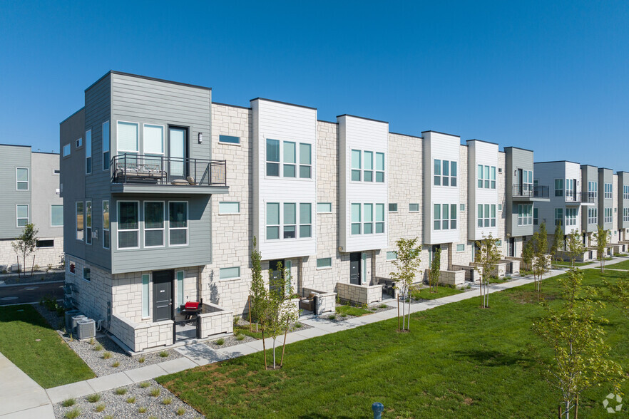 Building Photo - The Austin Townhomes