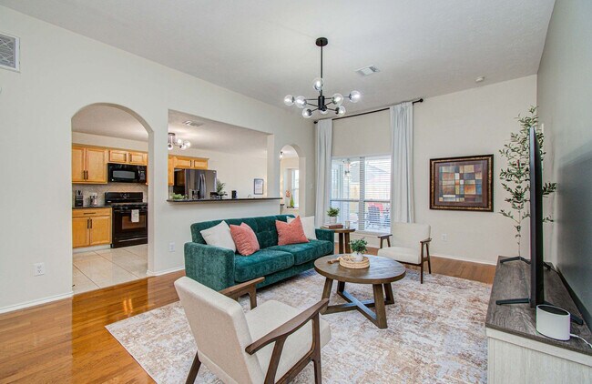 Building Photo - 7211 Crescent Mills Dr