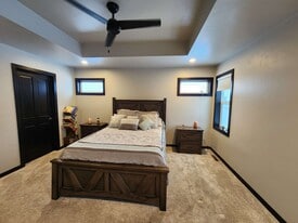 Building Photo - 2453 Scheuring Rd