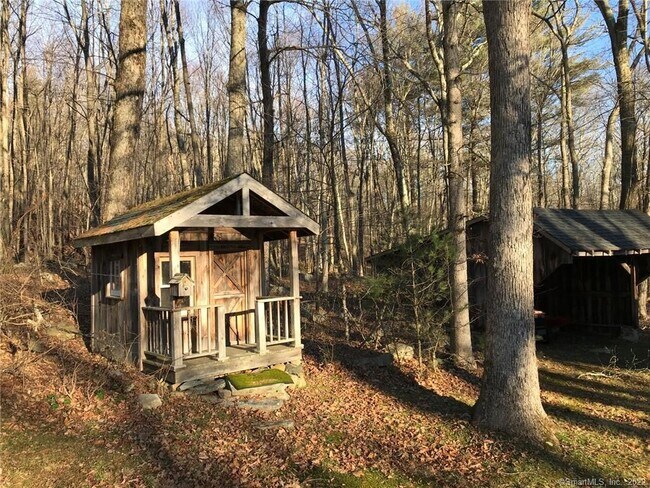 Building Photo - 62 Sharon-Goshen Turnpike