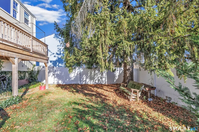 Building Photo - 124 Stiles St