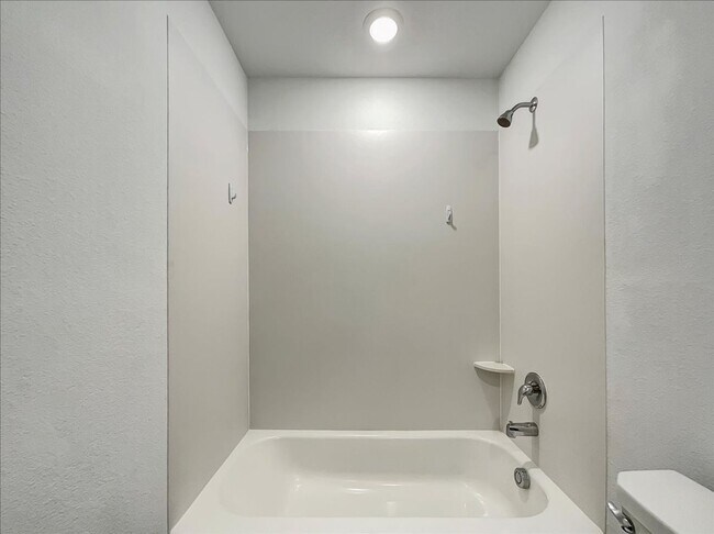 Building Photo - 7509 Jackrabbit Ave