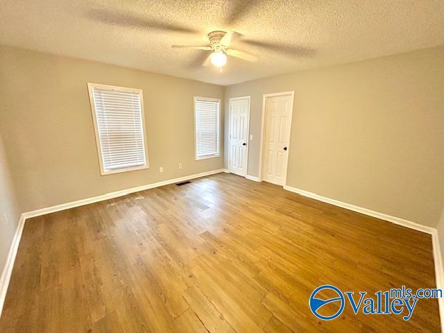 Building Photo - 119 Cresent Circle