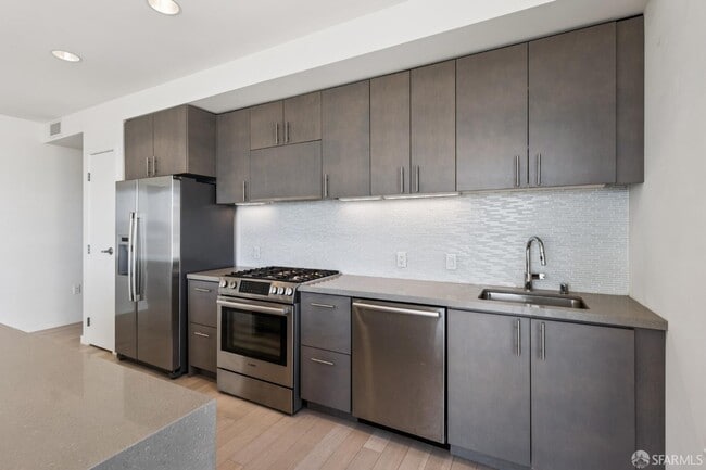Building Photo - 52 Innes Ct