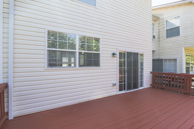 Building Photo - 15598 Avocet Loop