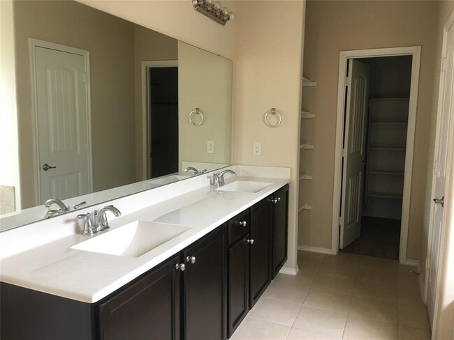 Building Photo - 1008 Forest Meadow Ct