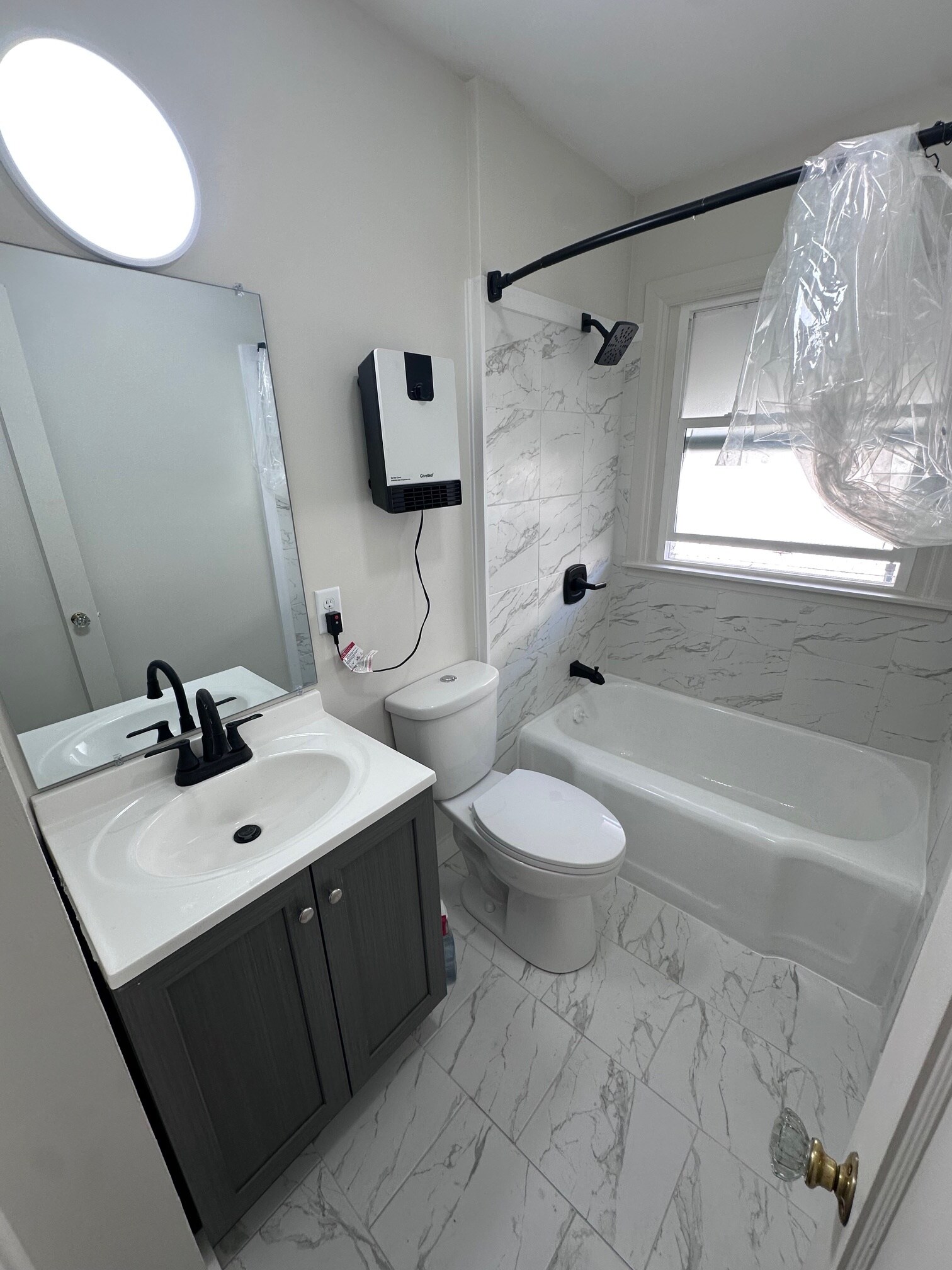 Building Photo - 2629 Dodge Ave