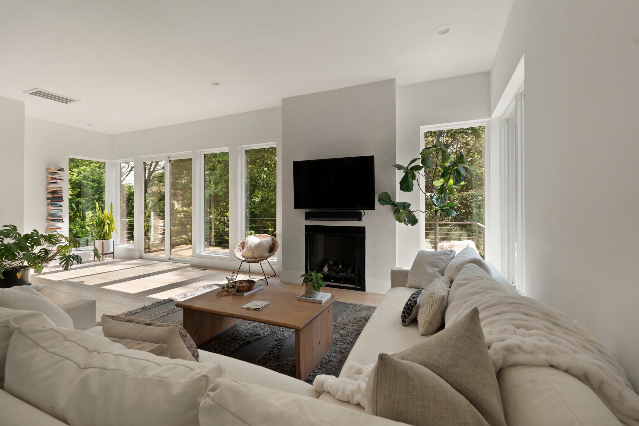 Building Photo - 113 McCall St