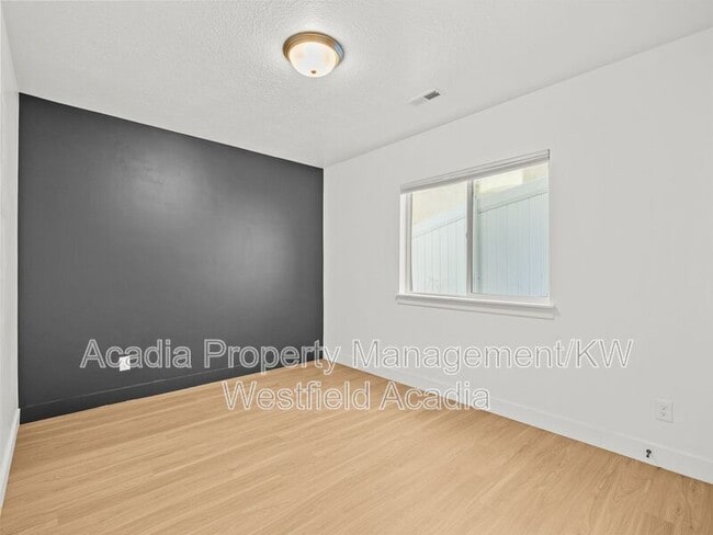 Building Photo - 136 N Desert Sage Dr