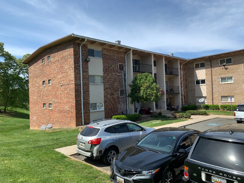 Building Photo - 5504 Karen Elaine Dr