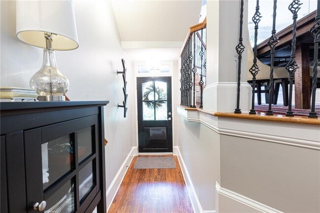 Building Photo - 754 Clifton Heights Ln NE