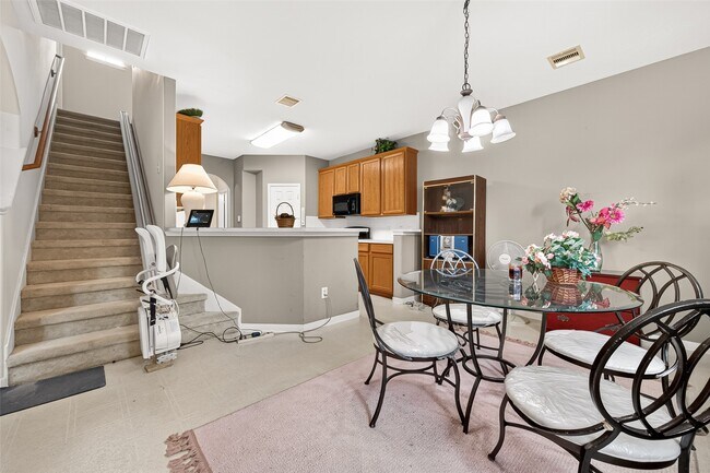 Building Photo - 14744 Branchwest Dr