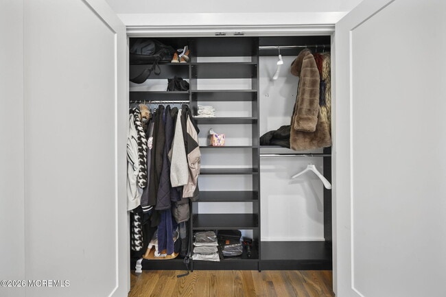 Building Photo - 28 Rector Pl