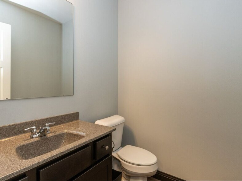 Bathroom on main floor - 735 Mission Point Rd