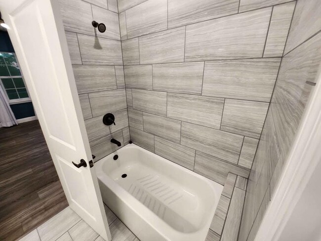 Building Photo - 913 Grand Wildmere Cove