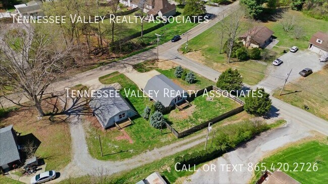 Building Photo - 1820 Andes Rd