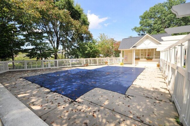 Building Photo - 2708 Dilworth Heights Ln