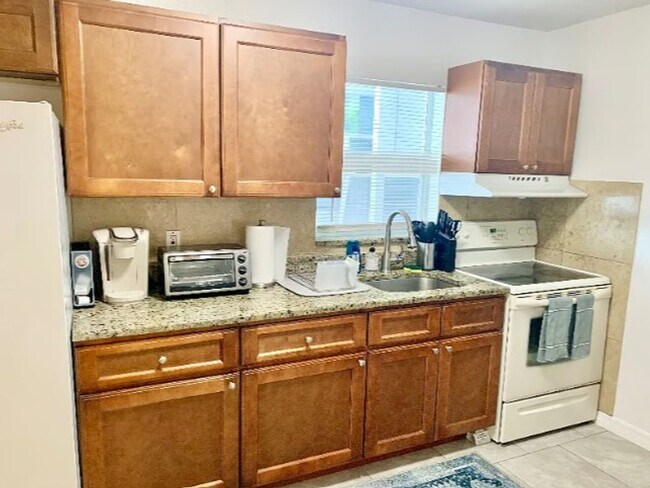 Building Photo - 2874 38th Ave N