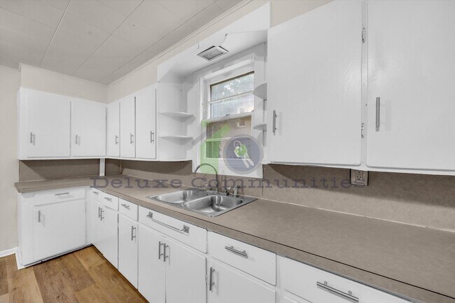 Building Photo - 1335 Hamilton Ave NW